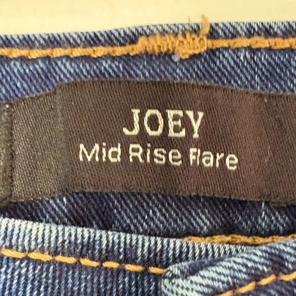 True Religion NWT Joey Mid Rise Flap Flare Jeans Size 28 Dark Wash Y2K Style Den - Picture 7 of 7